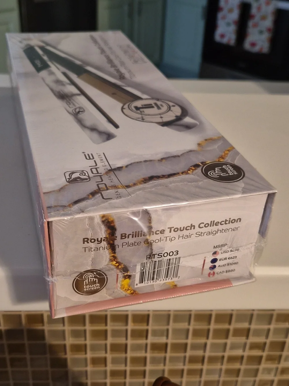 Royale Brilliance Touch Screen Titanium Hair Straightener - Picture 5 of 7